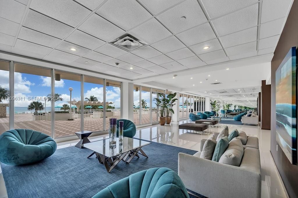 5701 Collins Ave, Unit PH14, Miami Beach, FL 33140 Photo