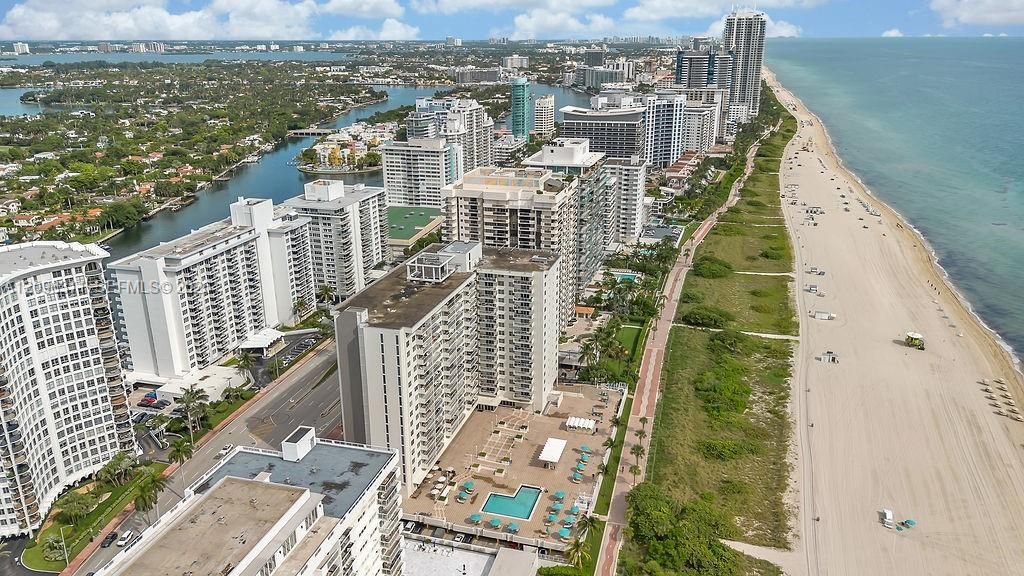 5701 Collins Ave, Unit PH14, Miami Beach, FL 33140 Photo