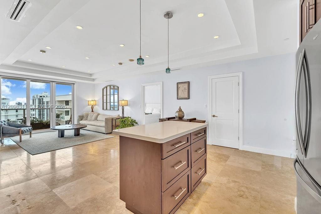 5701 Collins Ave, Unit PH14, Miami Beach, FL 33140 Photo