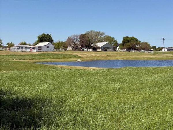 2196 Bledsoe Road , Gunter, TX 75058