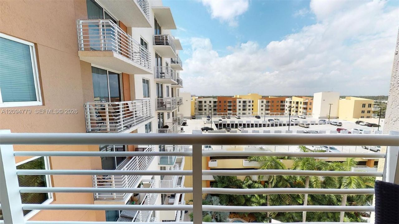18800 NE 29th Ave , Unit 922, Aventura, FL 33180 Photo
