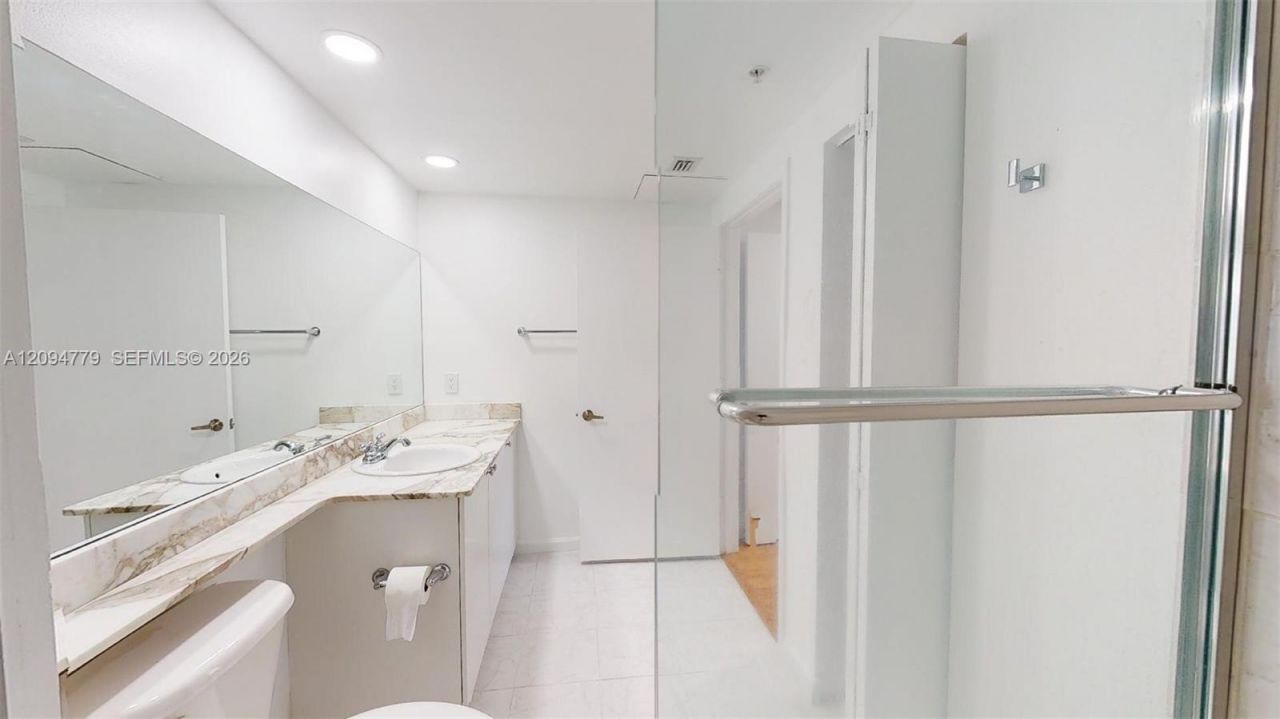 18800 NE 29th Ave , Unit 922, Aventura, FL 33180 Photo