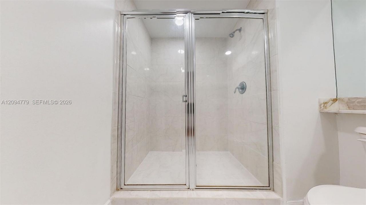 18800 NE 29th Ave , Unit 922, Aventura, FL 33180 Photo