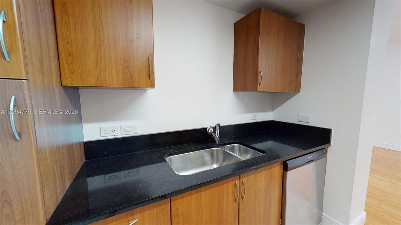 18800 NE 29th Ave , Unit 922, Aventura, FL 33180 Photo
