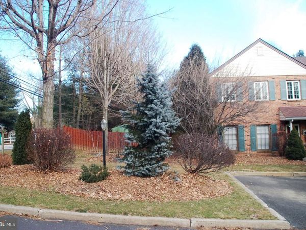 176 KENTON DRIVE , LANGHORNE, PA 19047