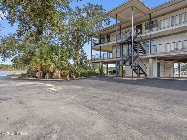 3230 Cumberland Road, Ocean Springs, MS 39564