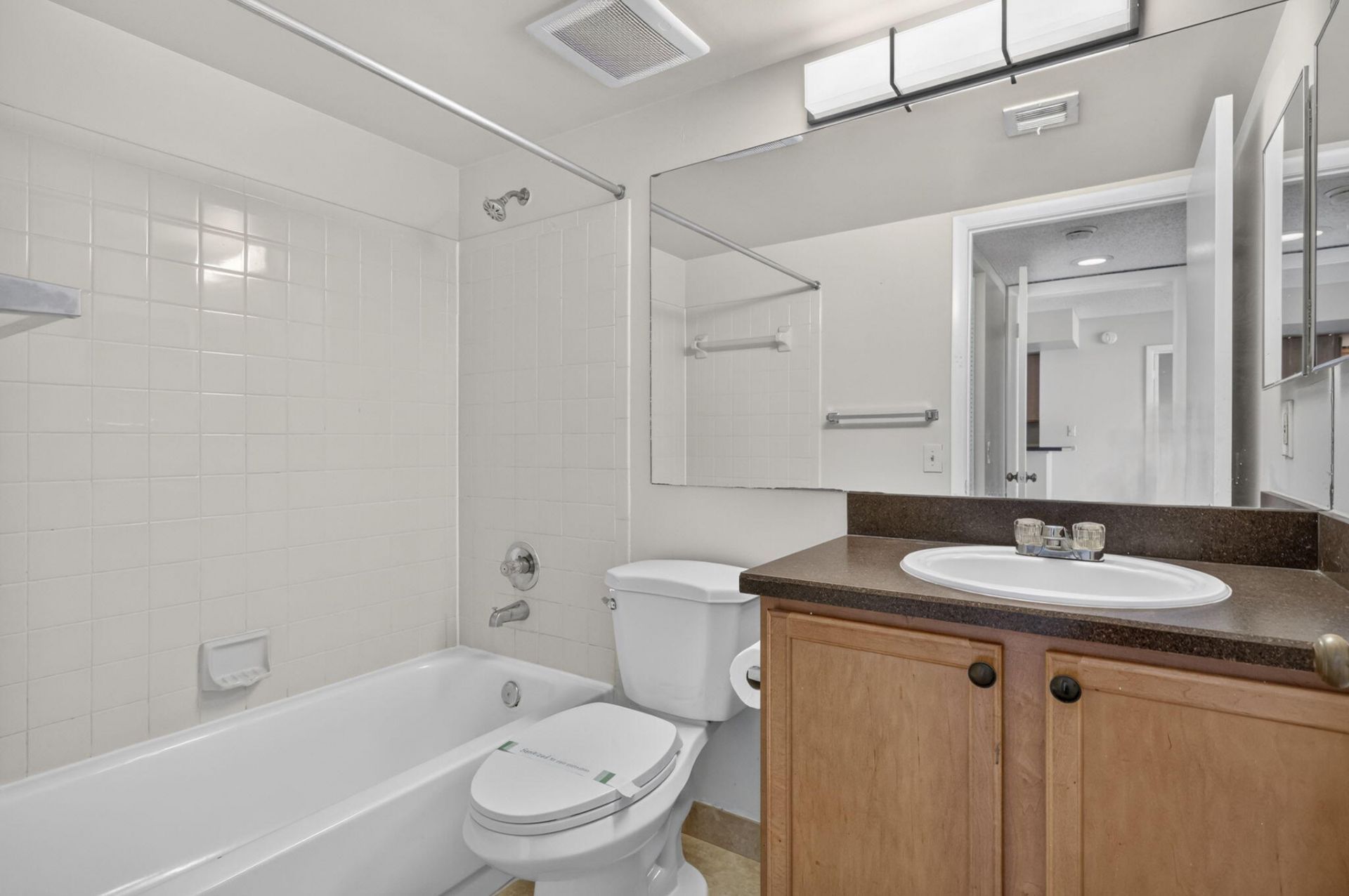 724 Executive Center Drive, Unit 36, West Palm Beach, FL 33401 Photo