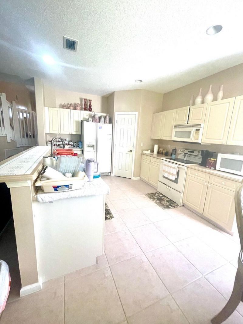 2086 SW Savage Boulevard, Port Saint Lucie, FL 34953 Photo