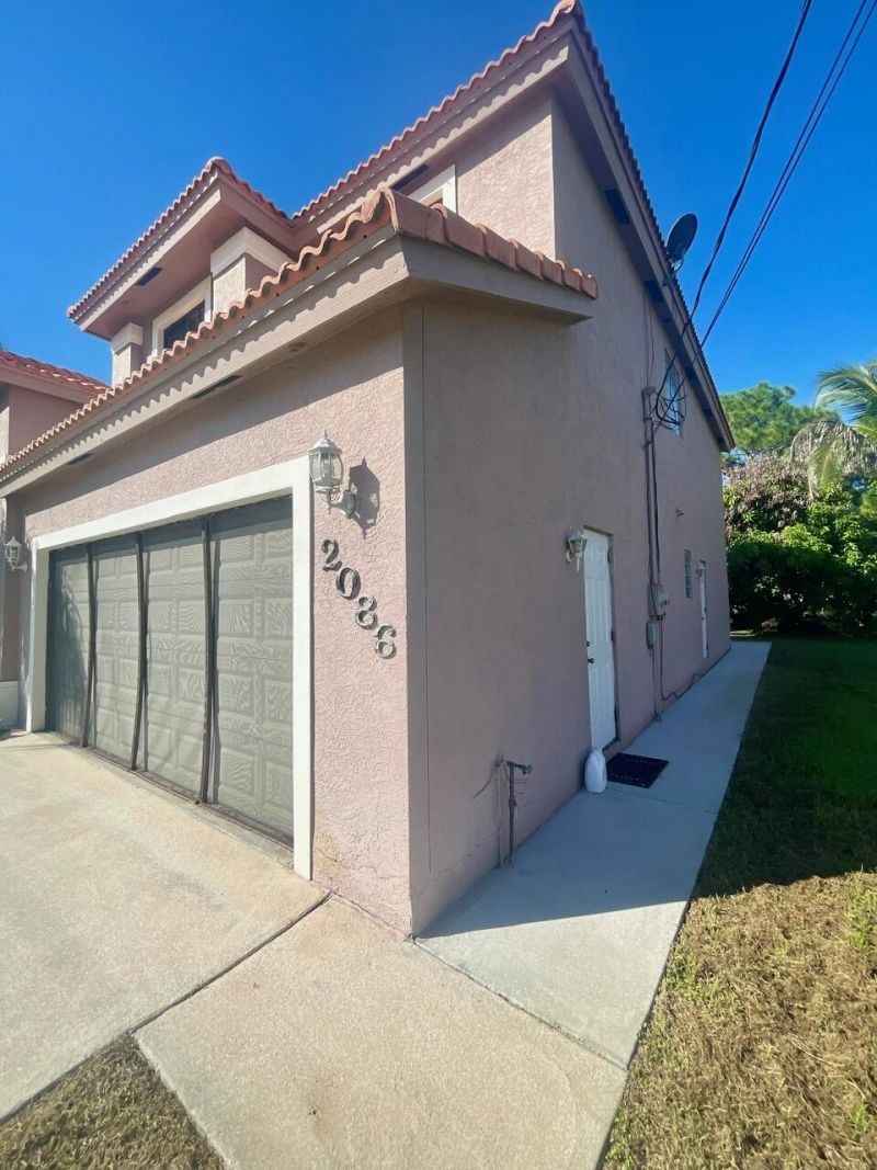2086 SW Savage Boulevard, Port Saint Lucie, FL 34953 Photo