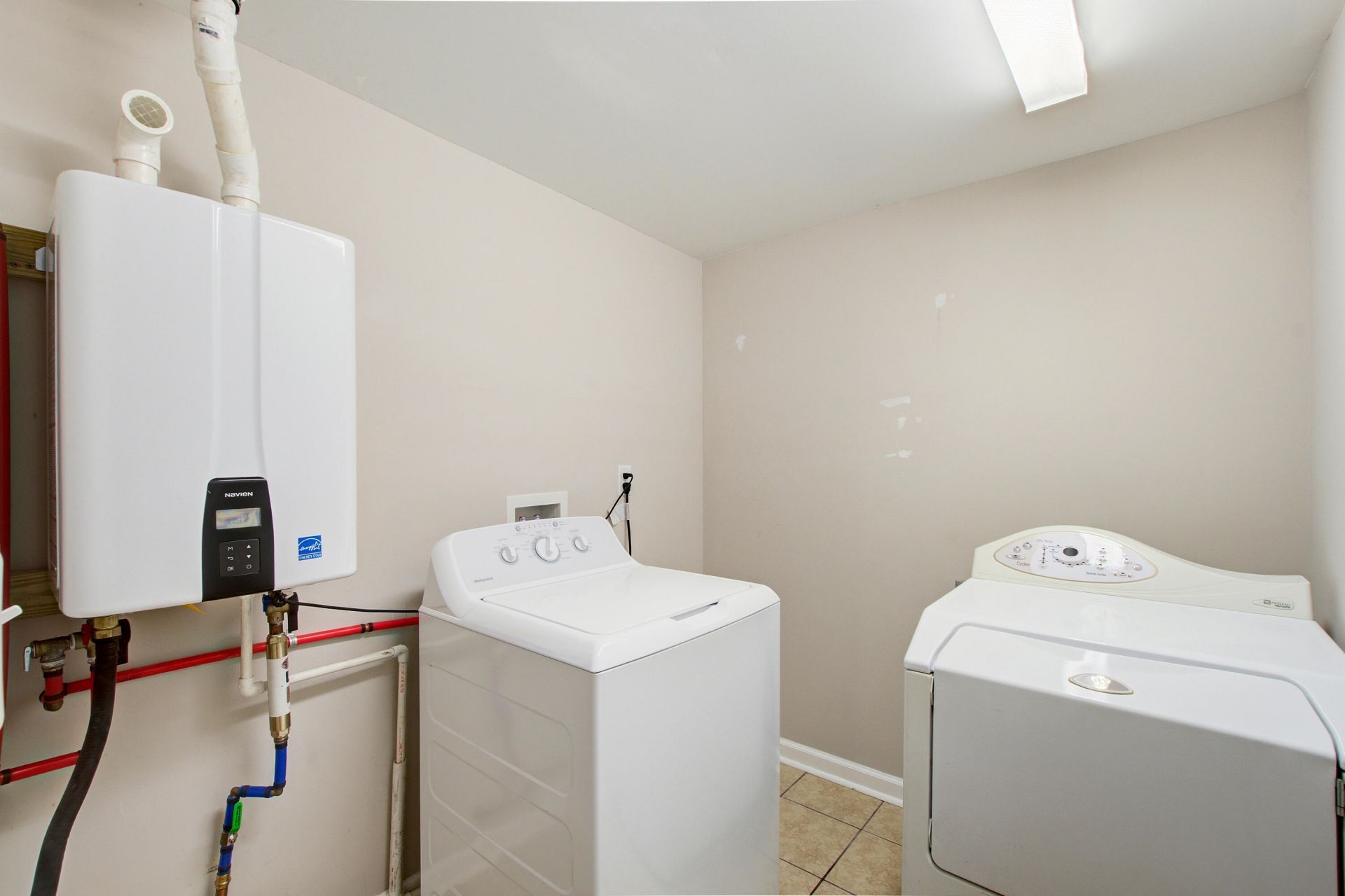 1021 Locksley Drive Photo 12