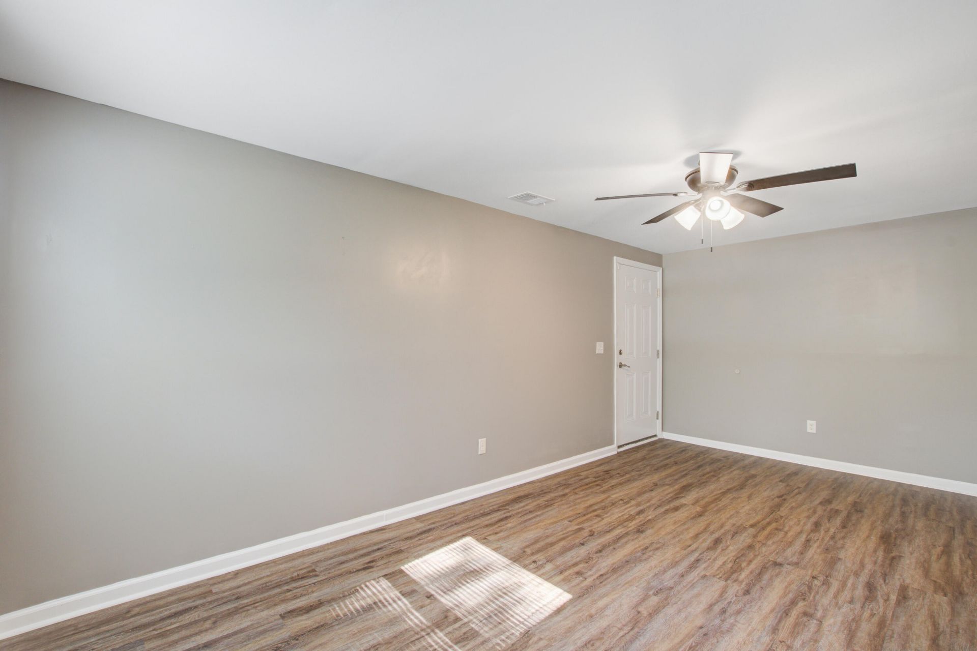 1021 Locksley Drive Photo 13