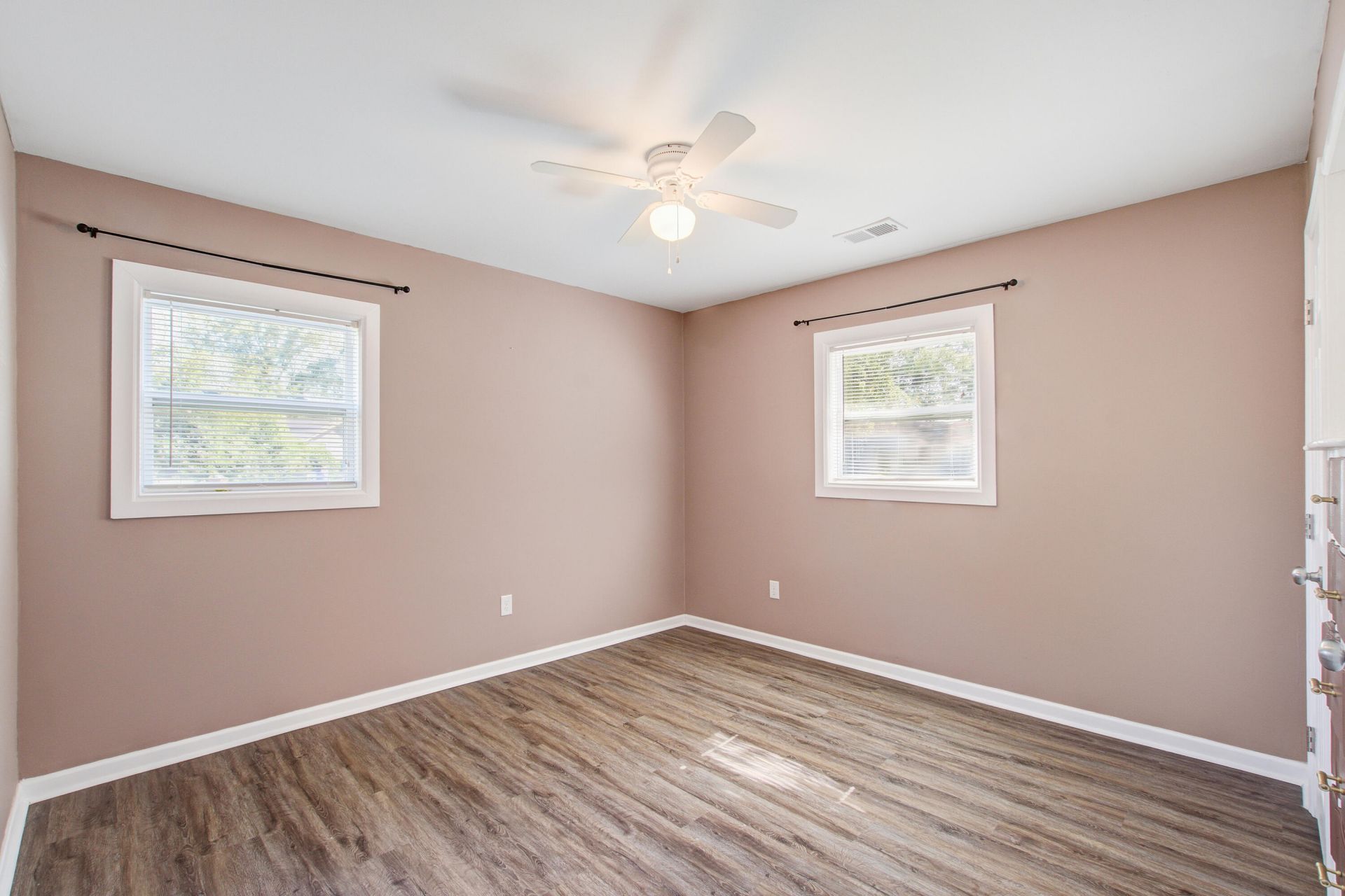 1021 Locksley Drive Photo 16