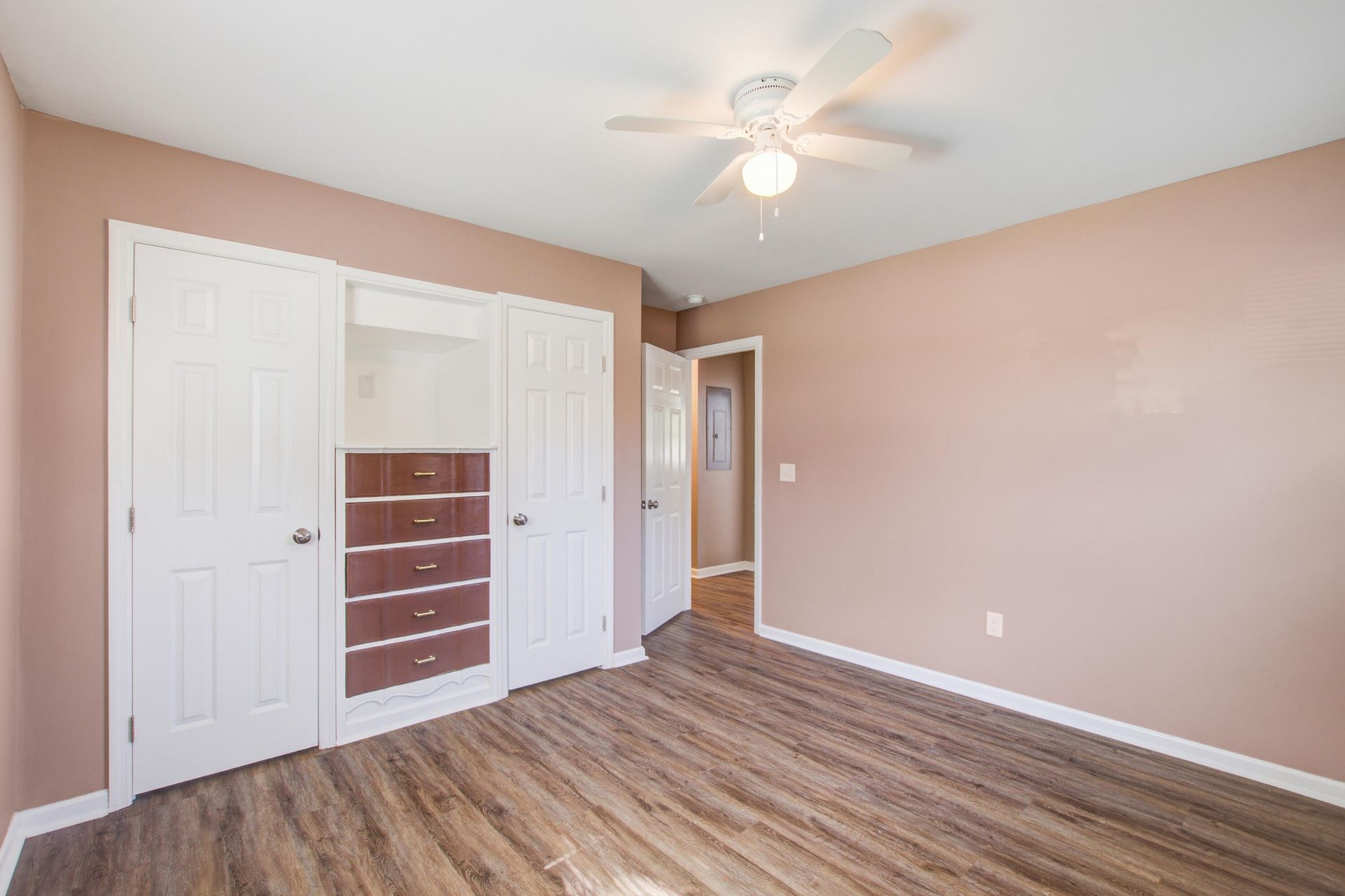 1021 Locksley Drive Photo 18