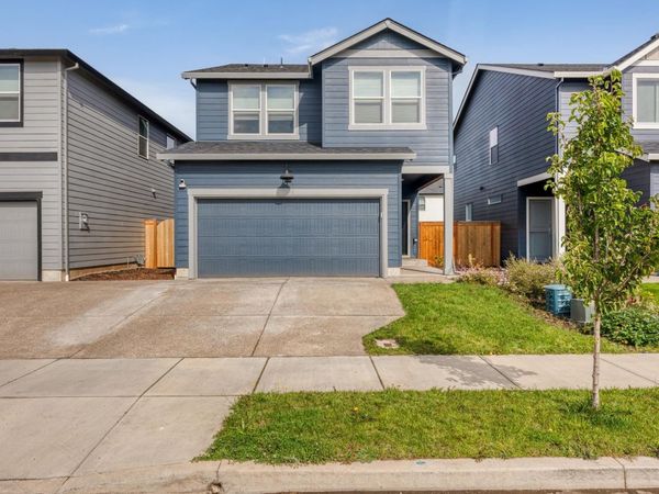 2766 V St, Springfield, OR 97477