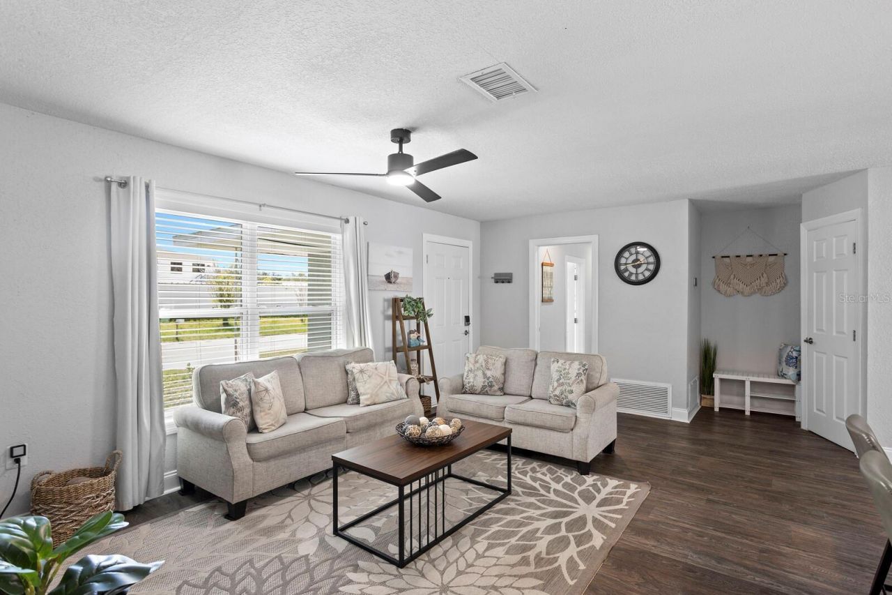 8404 43rd Avenue Terrace W, Bradenton, FL 34209 Photo