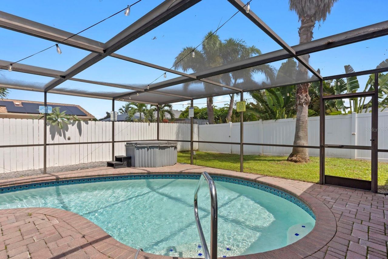 8404 43rd Avenue Terrace W, Bradenton, FL 34209 Photo