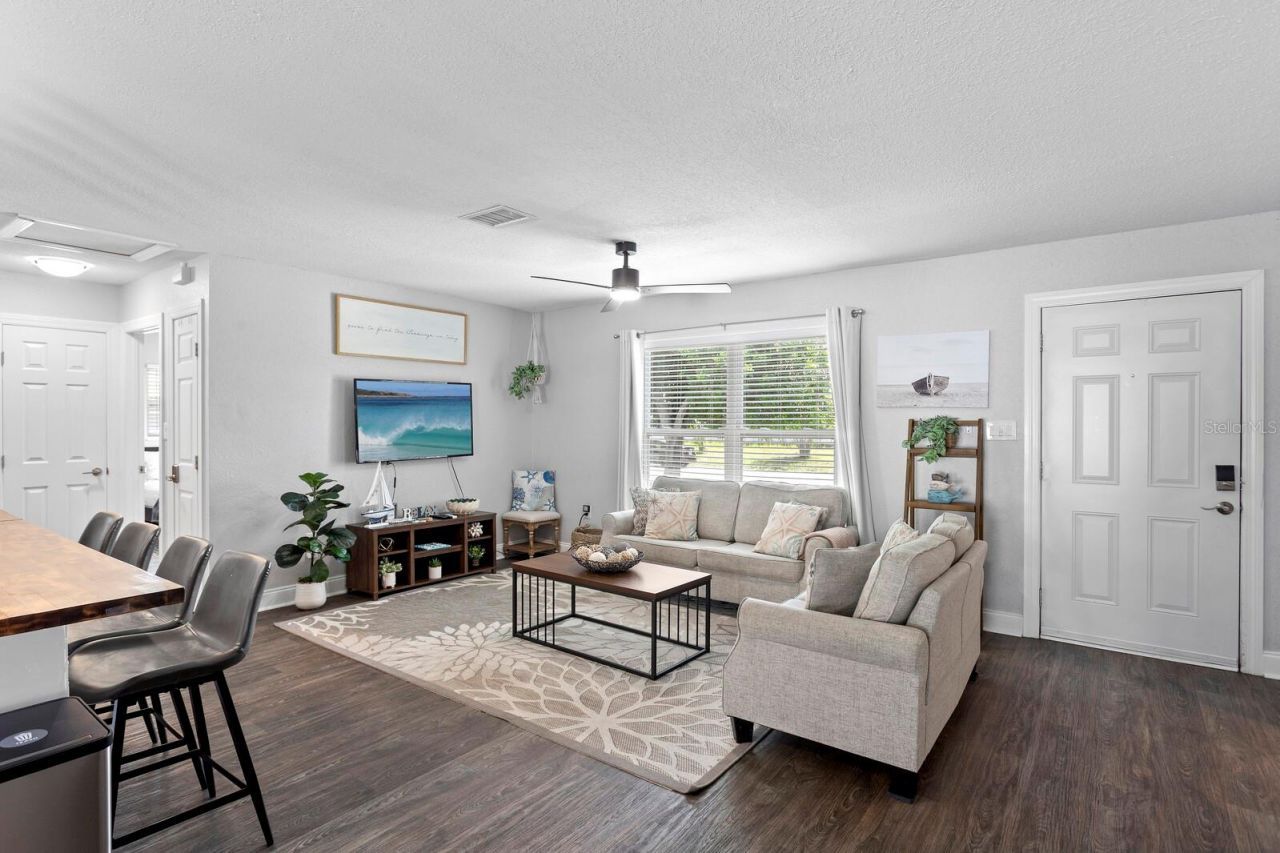 8404 43rd Avenue Terrace W, Bradenton, FL 34209 Photo
