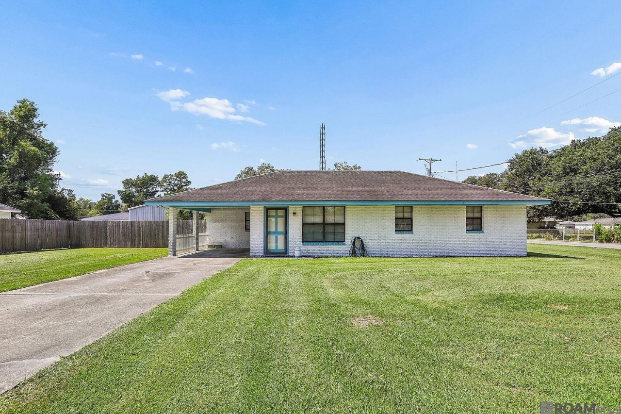 355 Hood St, Donaldsonville, LA 70346 Main Photo