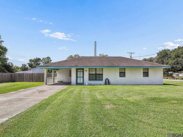 355 Hood St, Donaldsonville, LA 70346