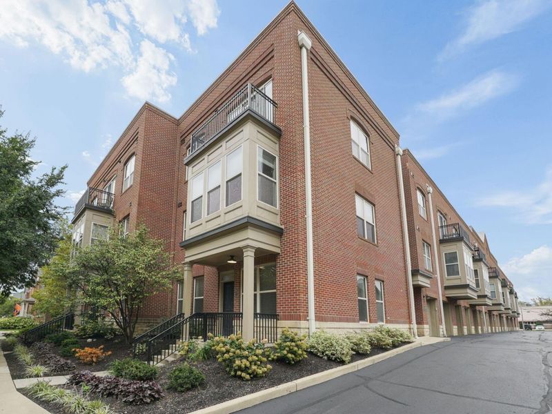 972 Perry Street , Unit 101, Columbus, OH 43215 Photo 2