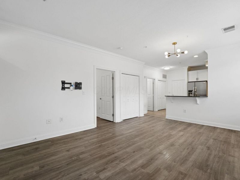 972 Perry Street , Unit 101, Columbus, OH 43215 Photo 7