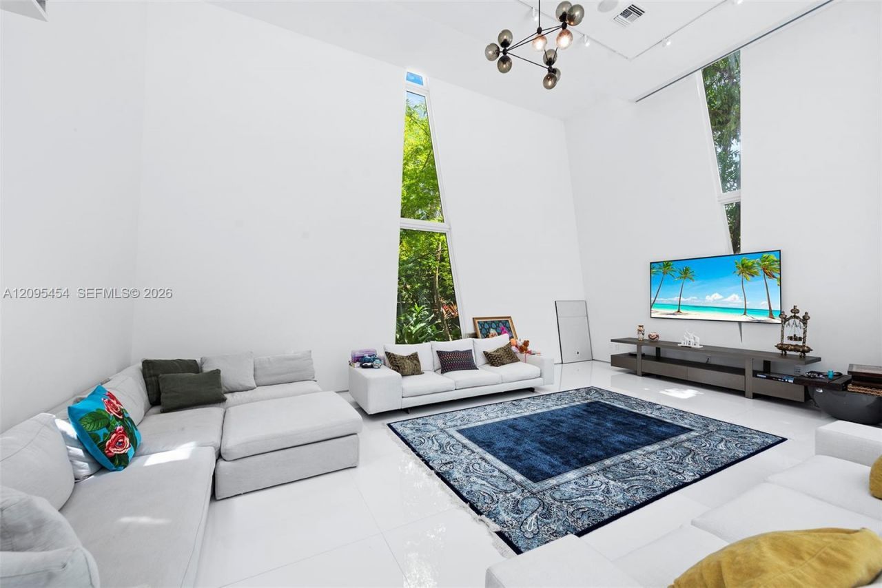 480 Ocean Blvd , Golden Beach, FL 33160 Photo