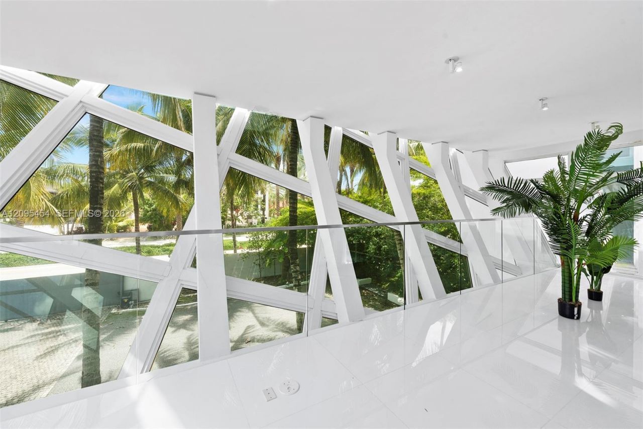480 Ocean Blvd , Golden Beach, FL 33160 Photo
