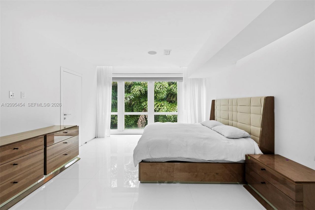 480 Ocean Blvd , Golden Beach, FL 33160 Photo