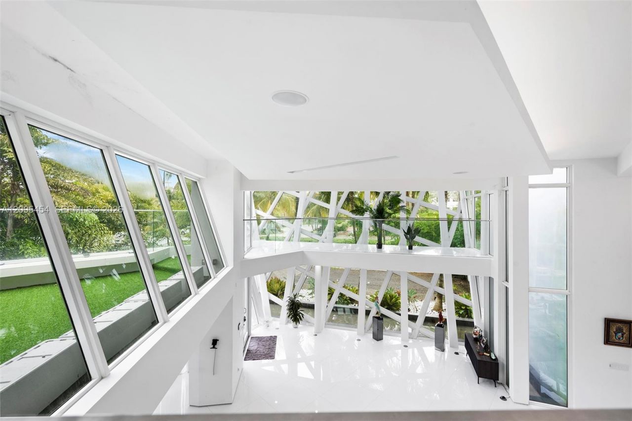 480 Ocean Blvd , Golden Beach, FL 33160 Photo