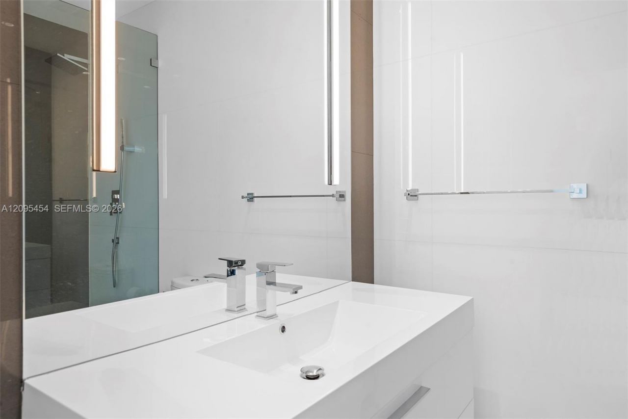 480 Ocean Blvd , Golden Beach, FL 33160 Photo