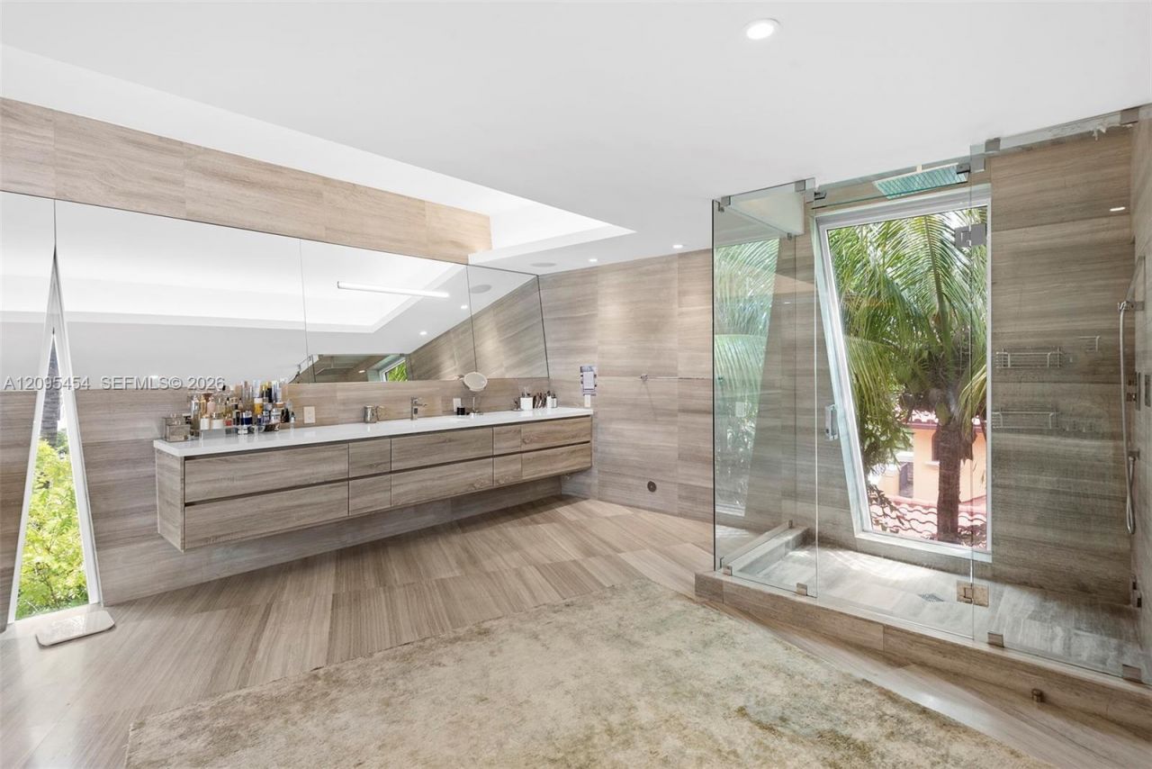 480 Ocean Blvd , Golden Beach, FL 33160 Photo