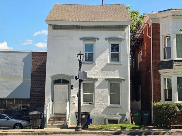 15 N Hamilton Street , Poughkeepsie, NY 12601
