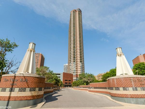 3660 N Lake Shore Drive, Unit 2703, Chicago, IL 60613