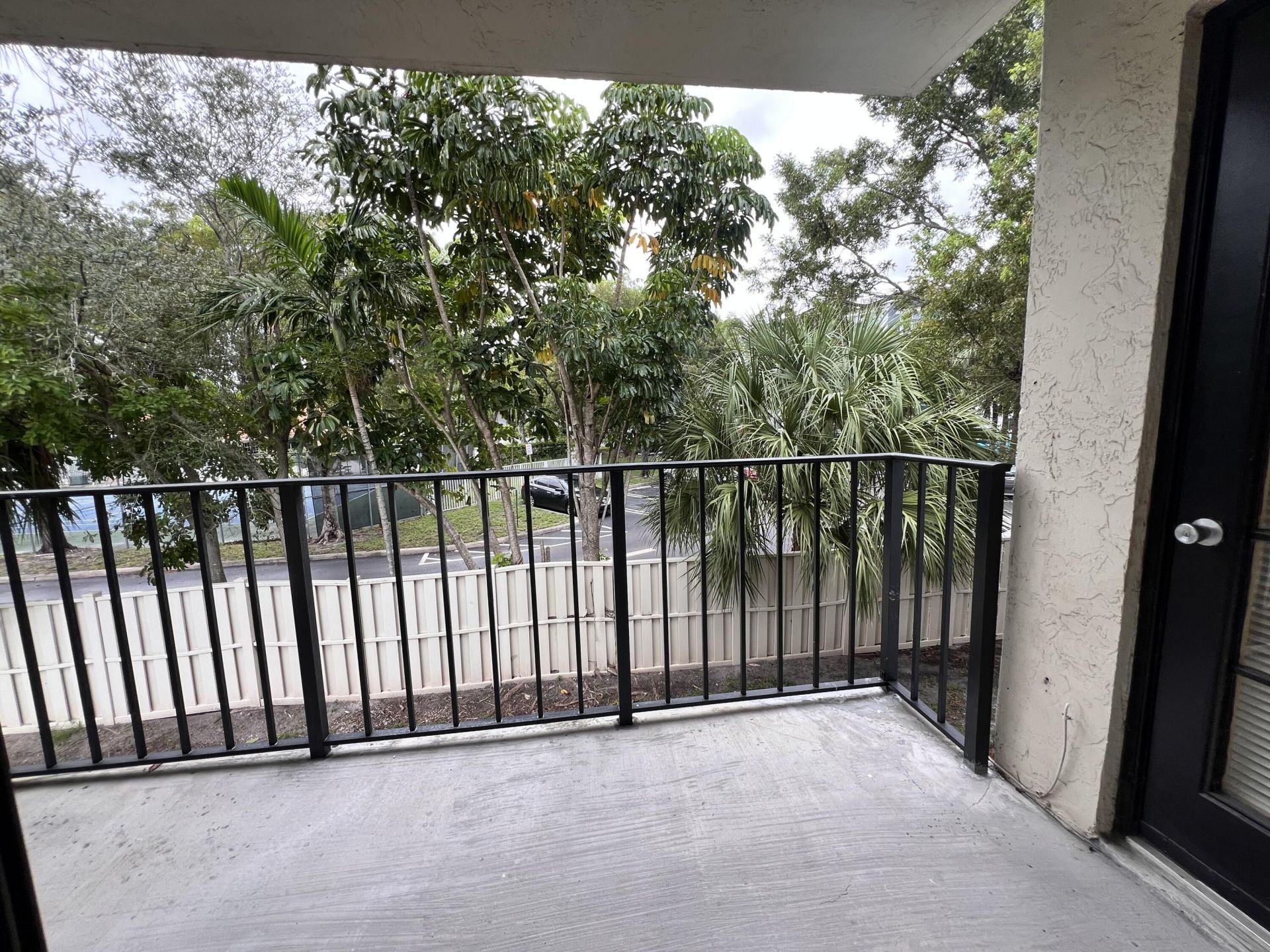 700 Executive Center Drive, Unit 211, West Palm Beach, FL 33401 Photo