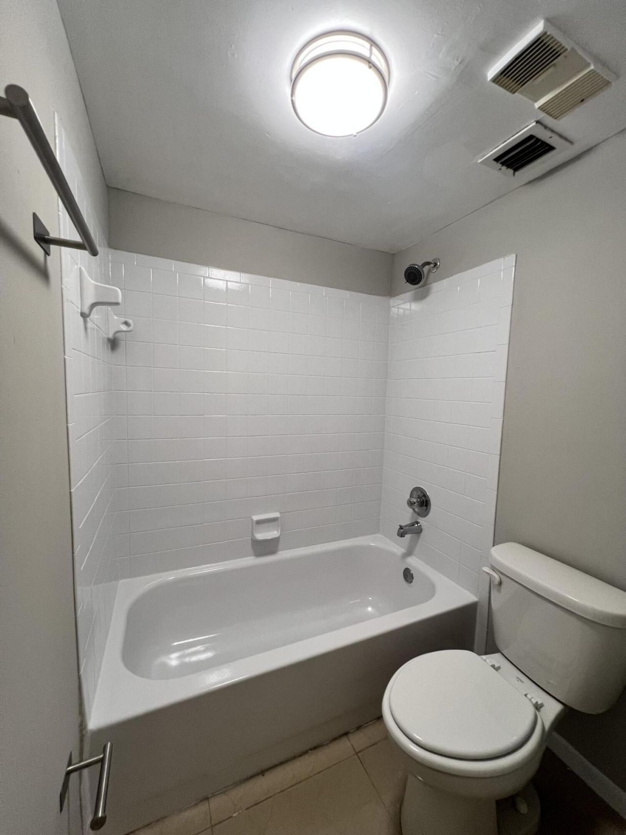 700 Executive Center Drive, Unit 211, West Palm Beach, FL 33401 Photo