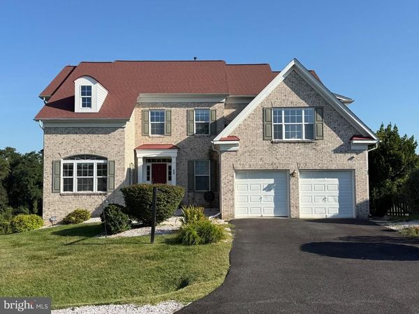 48 FIELD CREST COURT , SHEPHERDSTOWN, WV 25443