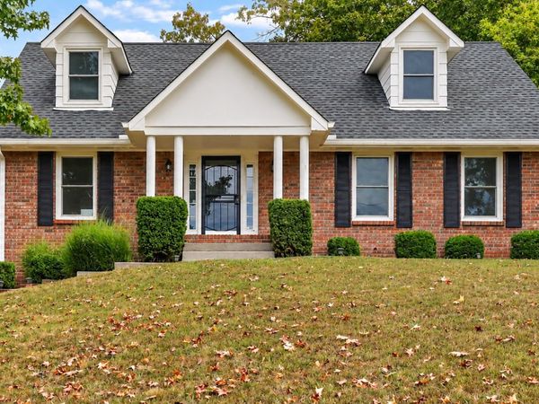 1245 Cloverdale Dr, Clarksville, TN 37040