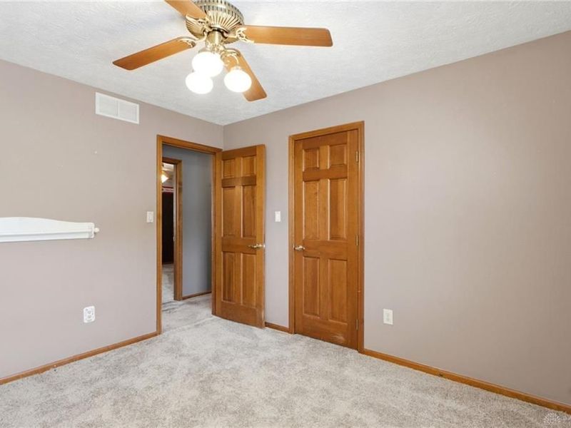 4043 Summerfield Drive, Beavercreek, OH 45432 Photo 13