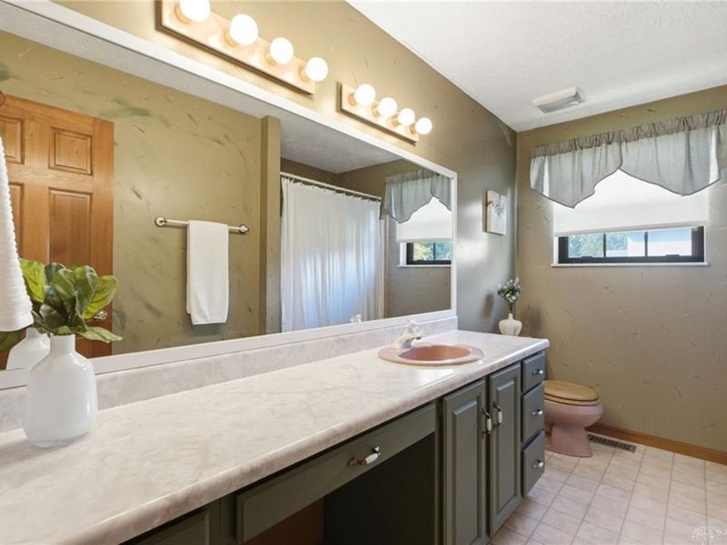 4043 Summerfield Drive, Beavercreek, OH 45432 Photo 16