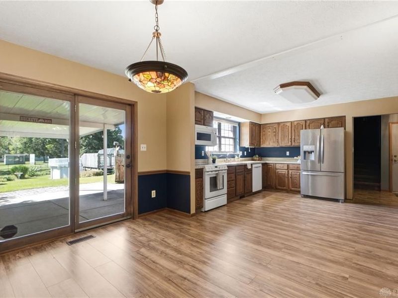 4043 Summerfield Drive, Beavercreek, OH 45432 Photo 8