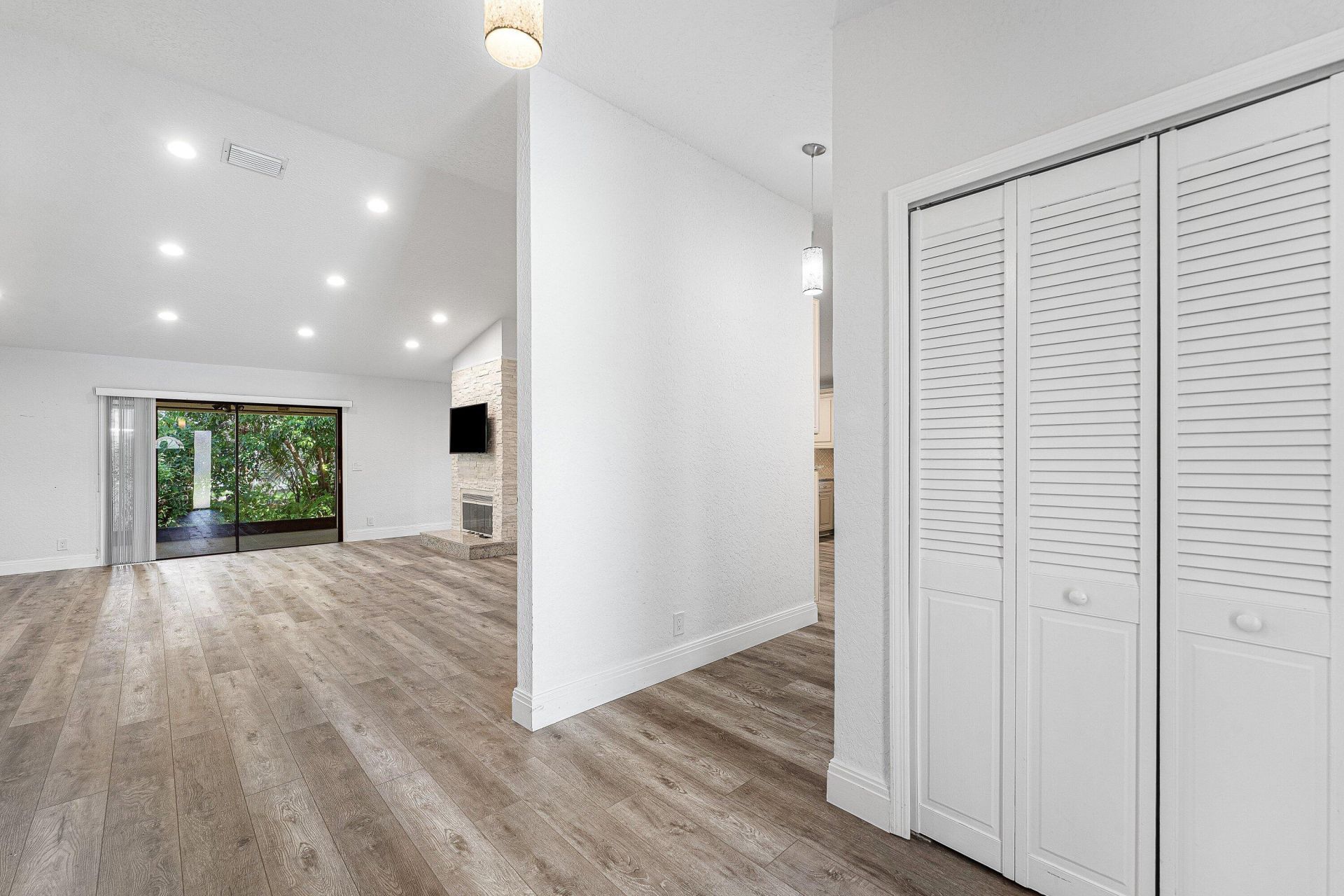13853 Sheffield Street, Wellington, FL 33414 Photo