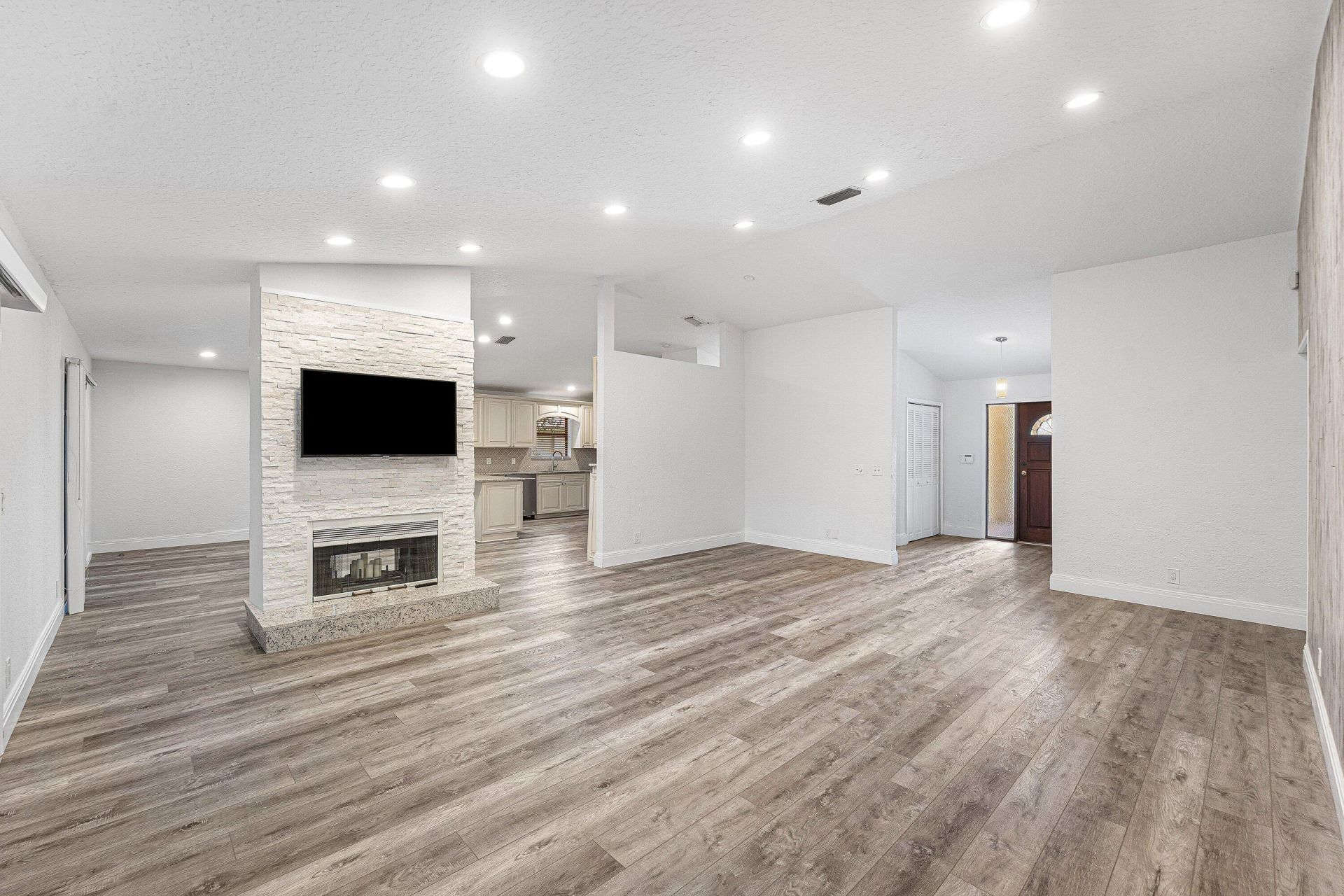 13853 Sheffield Street, Wellington, FL 33414 Photo