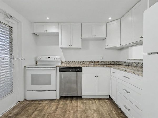 4700 Washington St , Unit 502, Hollywood, FL 33021