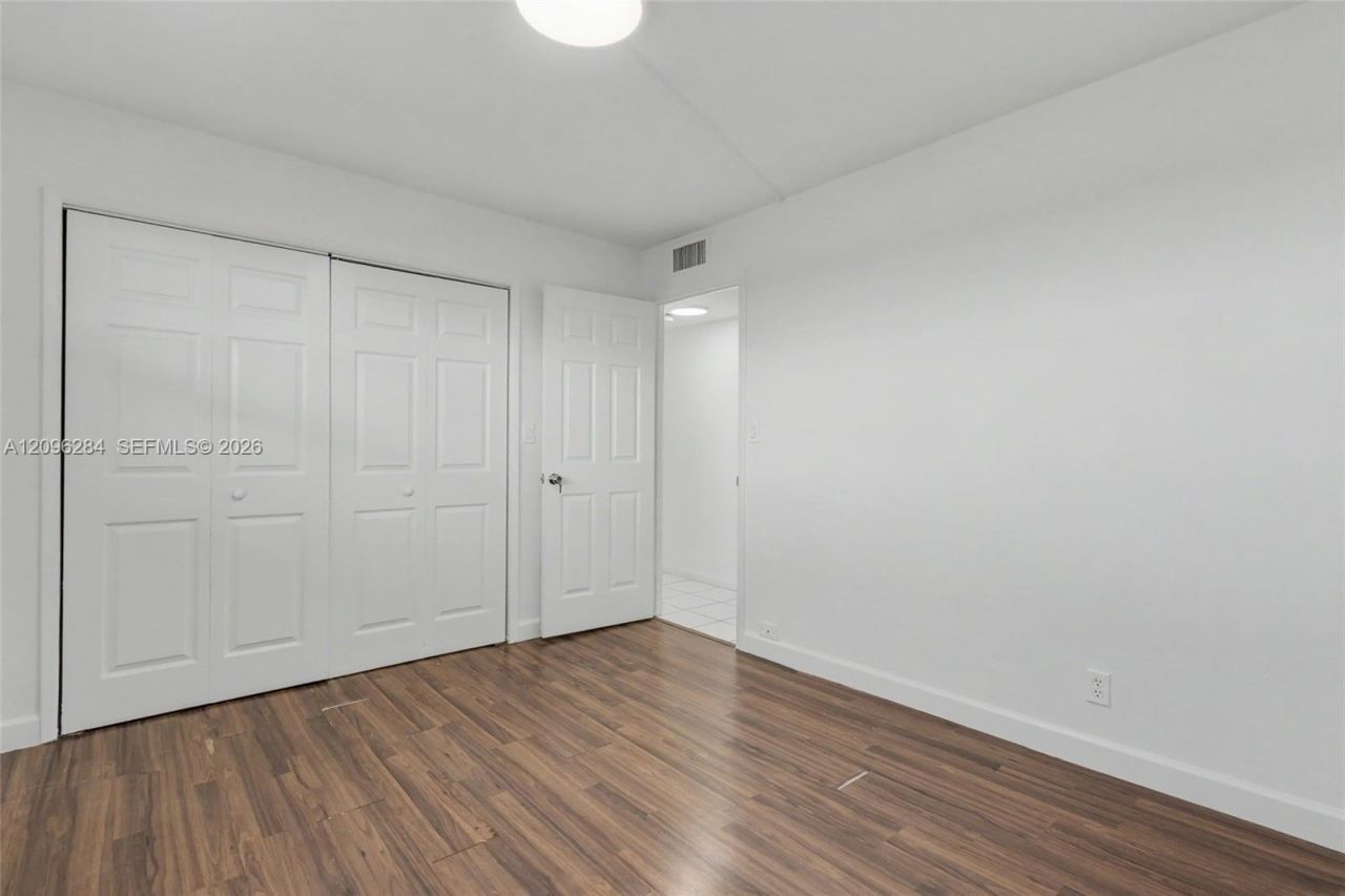 4700 Washington St , Unit 502, Hollywood, FL 33021 Photo