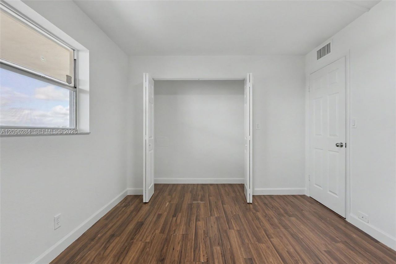 4700 Washington St , Unit 502, Hollywood, FL 33021 Photo