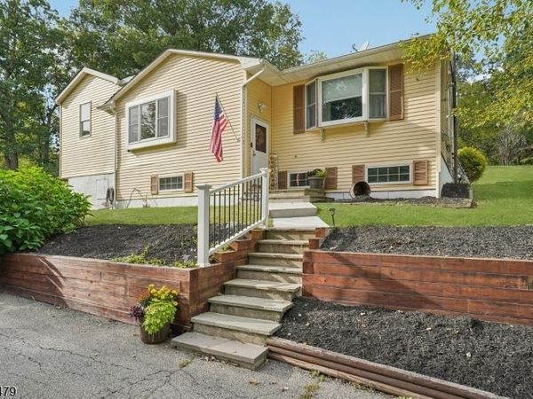 100 Cedar Lake Rd, Blairstown, NJ 07825
