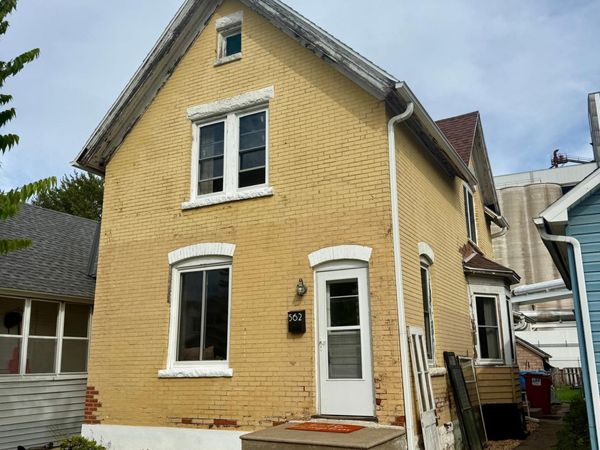 562 W 4th Street , Winona, MN 55987