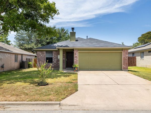 1104 Laurelleaf DR , Pflugerville, TX 78660