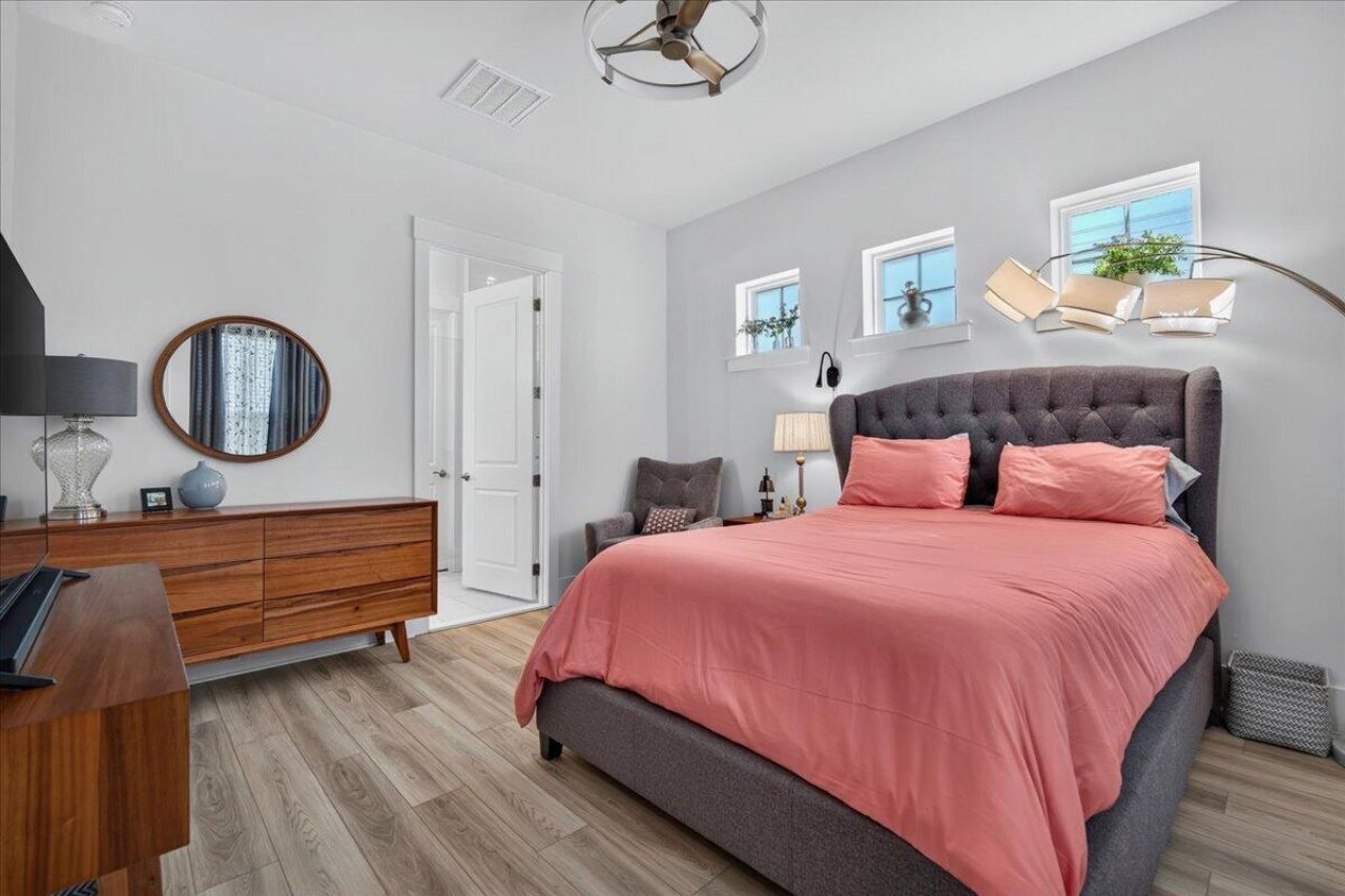 143 Summerwind Drive Photo 12