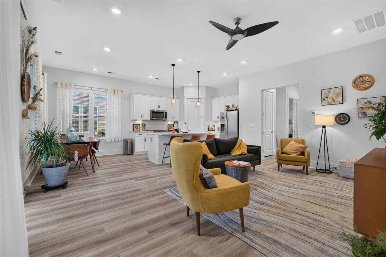 143 Summerwind Drive Photo 4